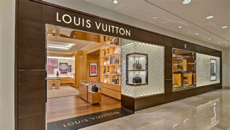 nearest louis vuitton store